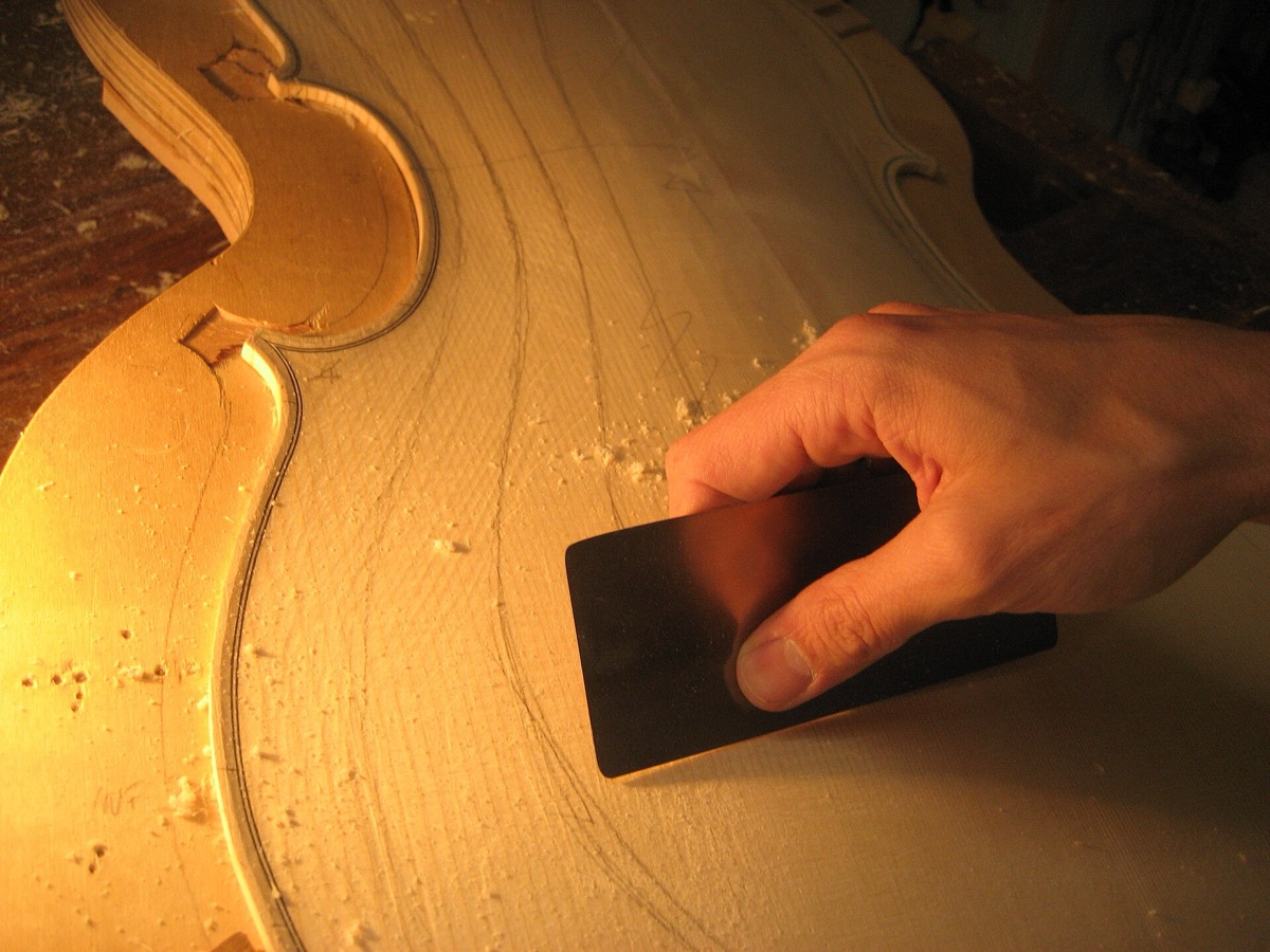 Sharpening a plane iron
